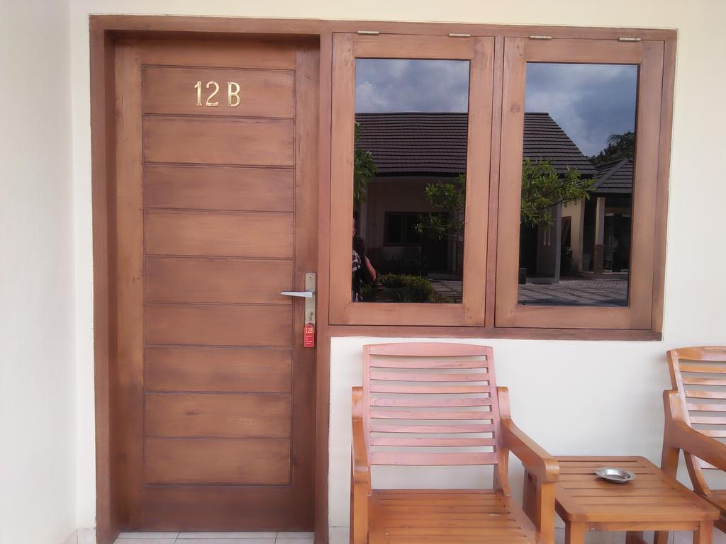 Deka Homestay Mataram Exterior photo