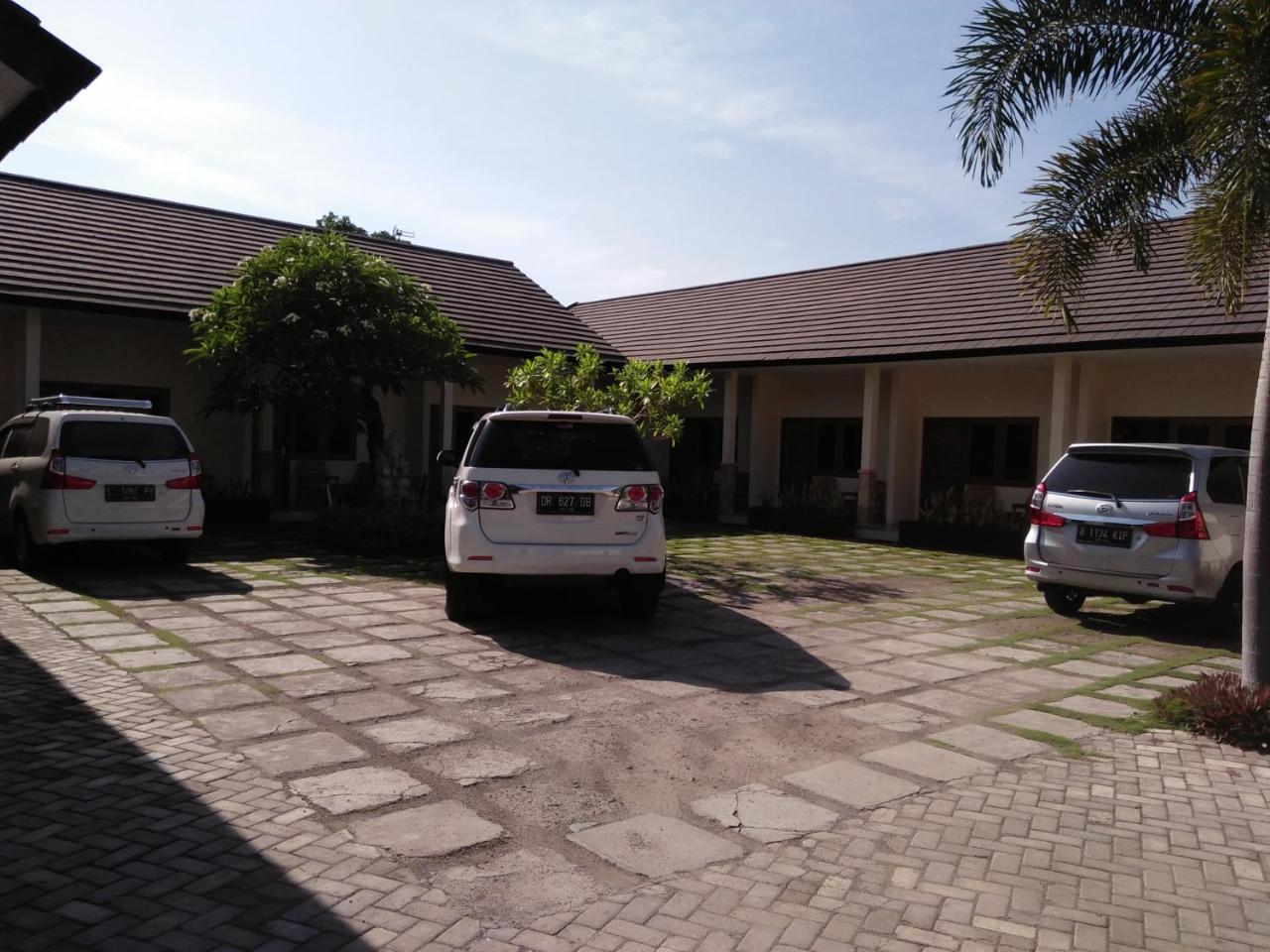 Deka Homestay Mataram Exterior photo